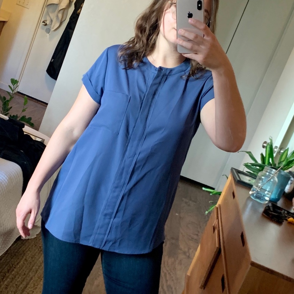 Simply Vera VERAWANG blue blouse.